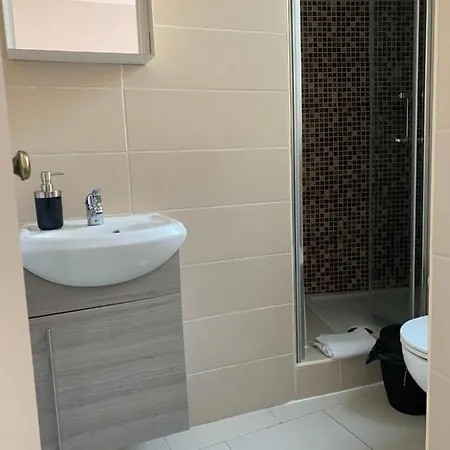 Dos Avos פיגואיירה דה פוז