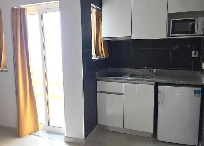 Dos Avos Гостевой дом Фигейра-да-Фош